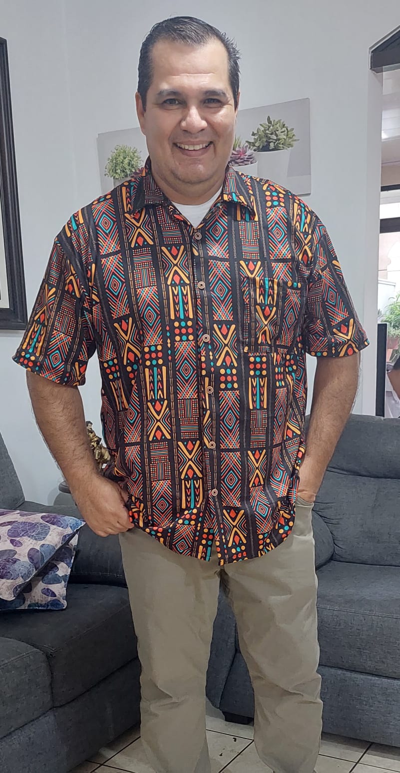 Camisa Estilo Tribal